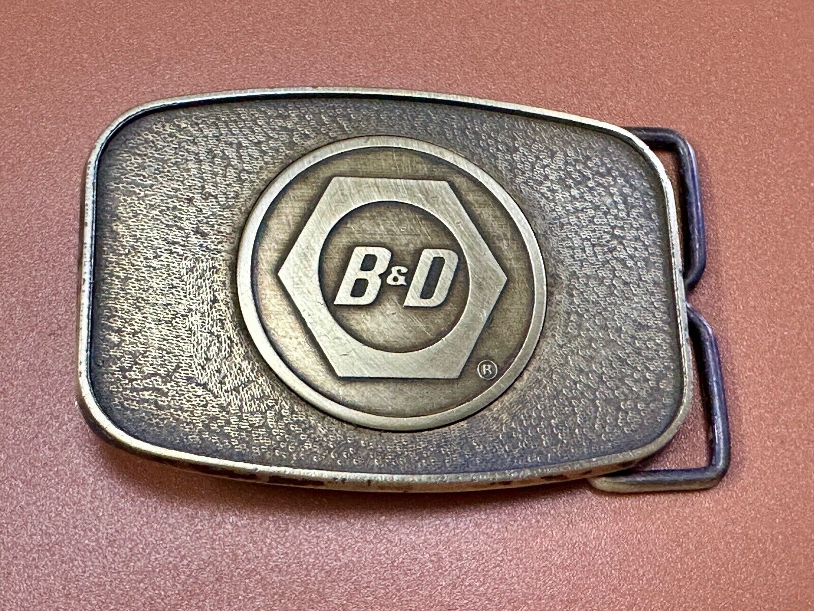 Vintage B&D Company  belt buckle - Nut Logo Embalm  Construction equipment?