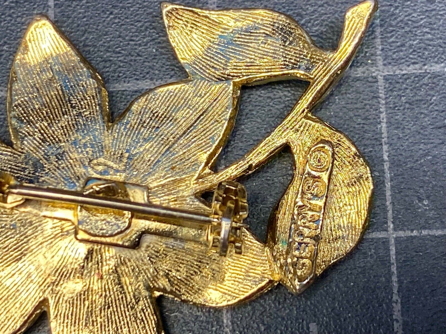 Vintage Gerry's Textured figural Flower Brooch Pin Goldtone Brooch