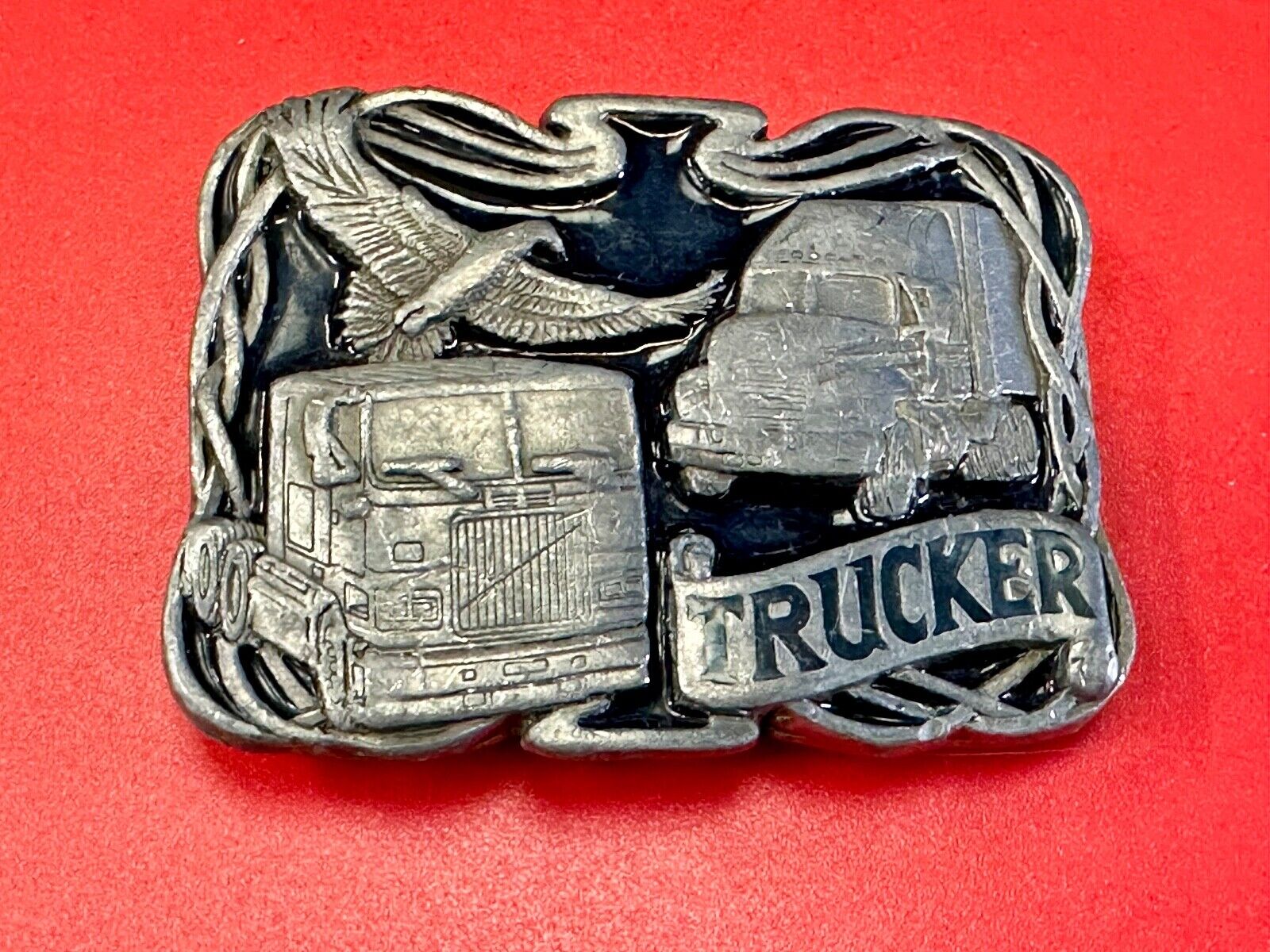 Trucker - Vintage Semi Driver Masterpiece collection belt buckle - of America!