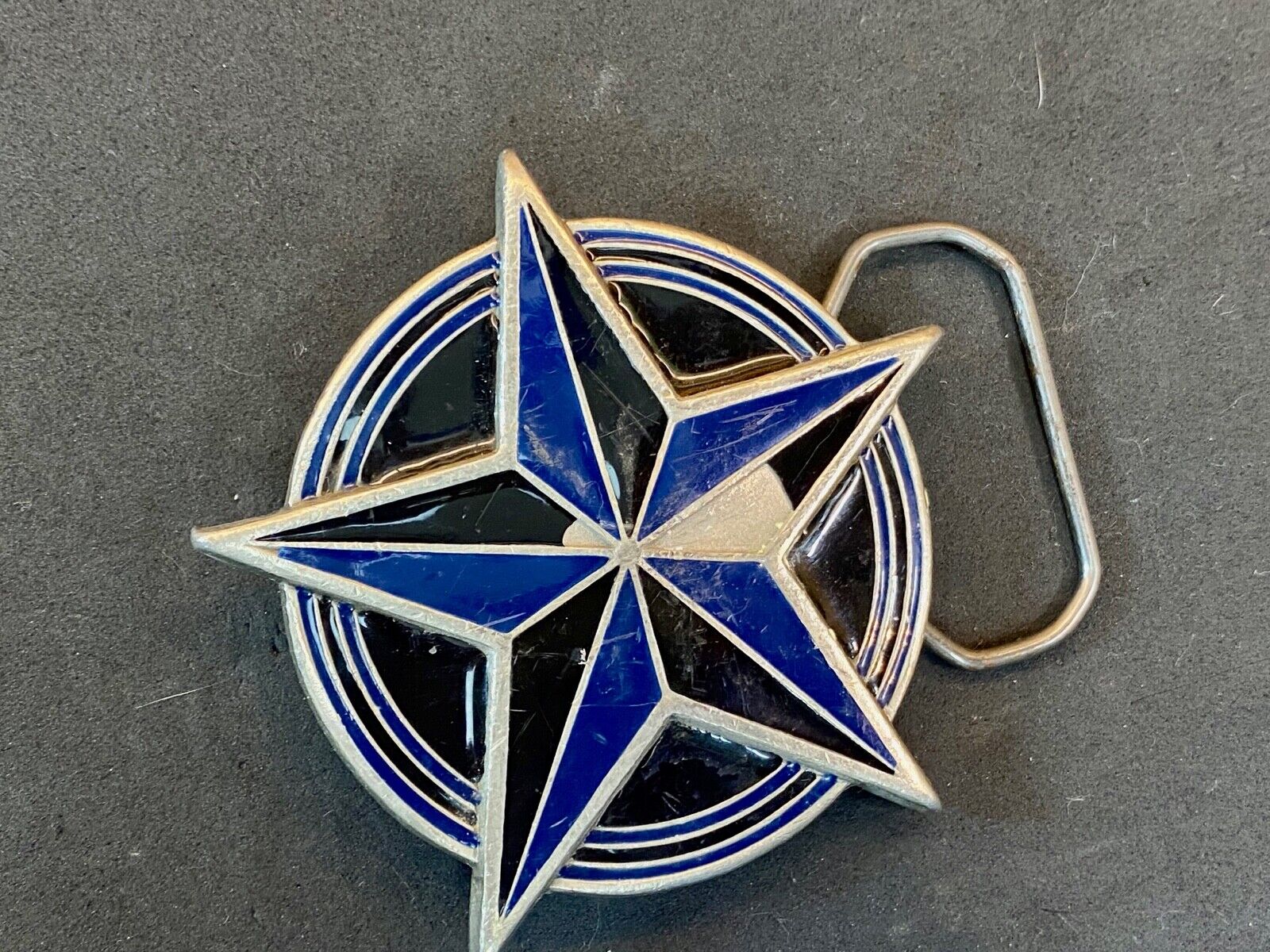 2002 Great American Products Back Star Coming From Round Pewter Belt Buckle