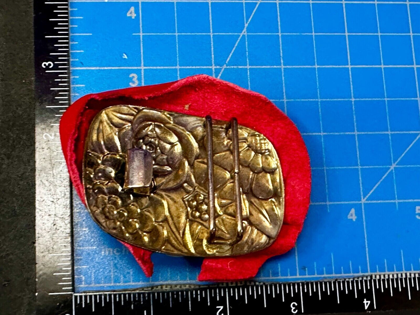 Unique Porcelain? Doll Face in Red Flapper Vintage Women's Belt Buckle