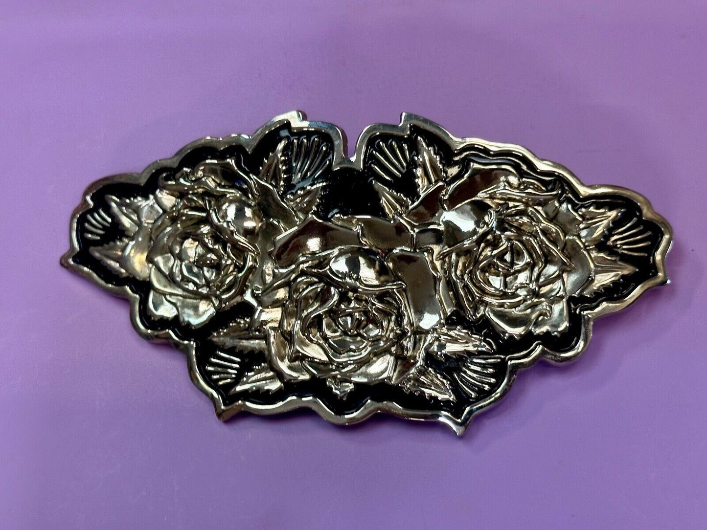 Vintage Famous Stars and Stripes Large Flowers Roses Bouquet figural Belt Buckle