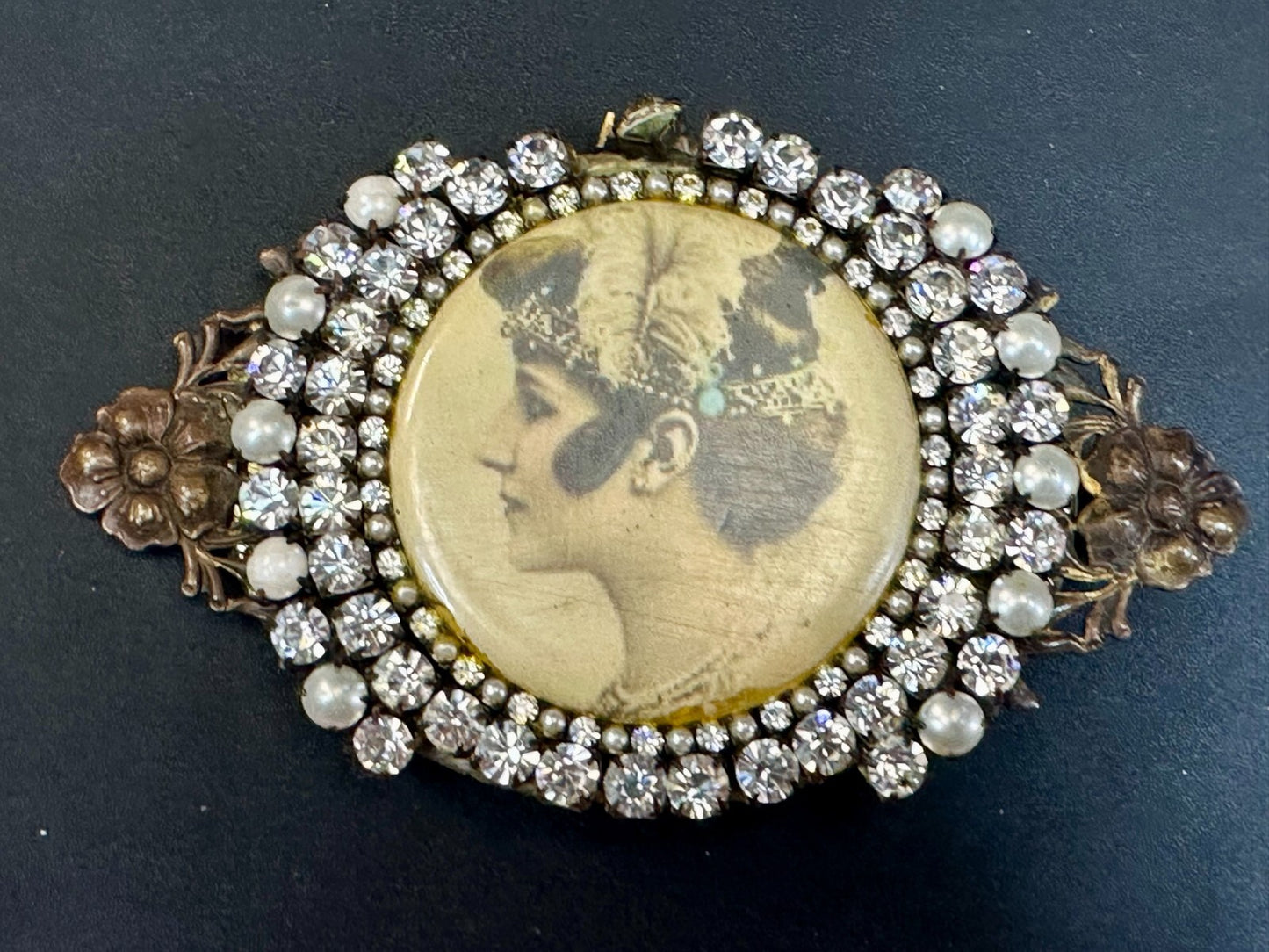 Victorian Woman Painting Cameo Vintage W Belt Buckle - Missing Rhinestone's