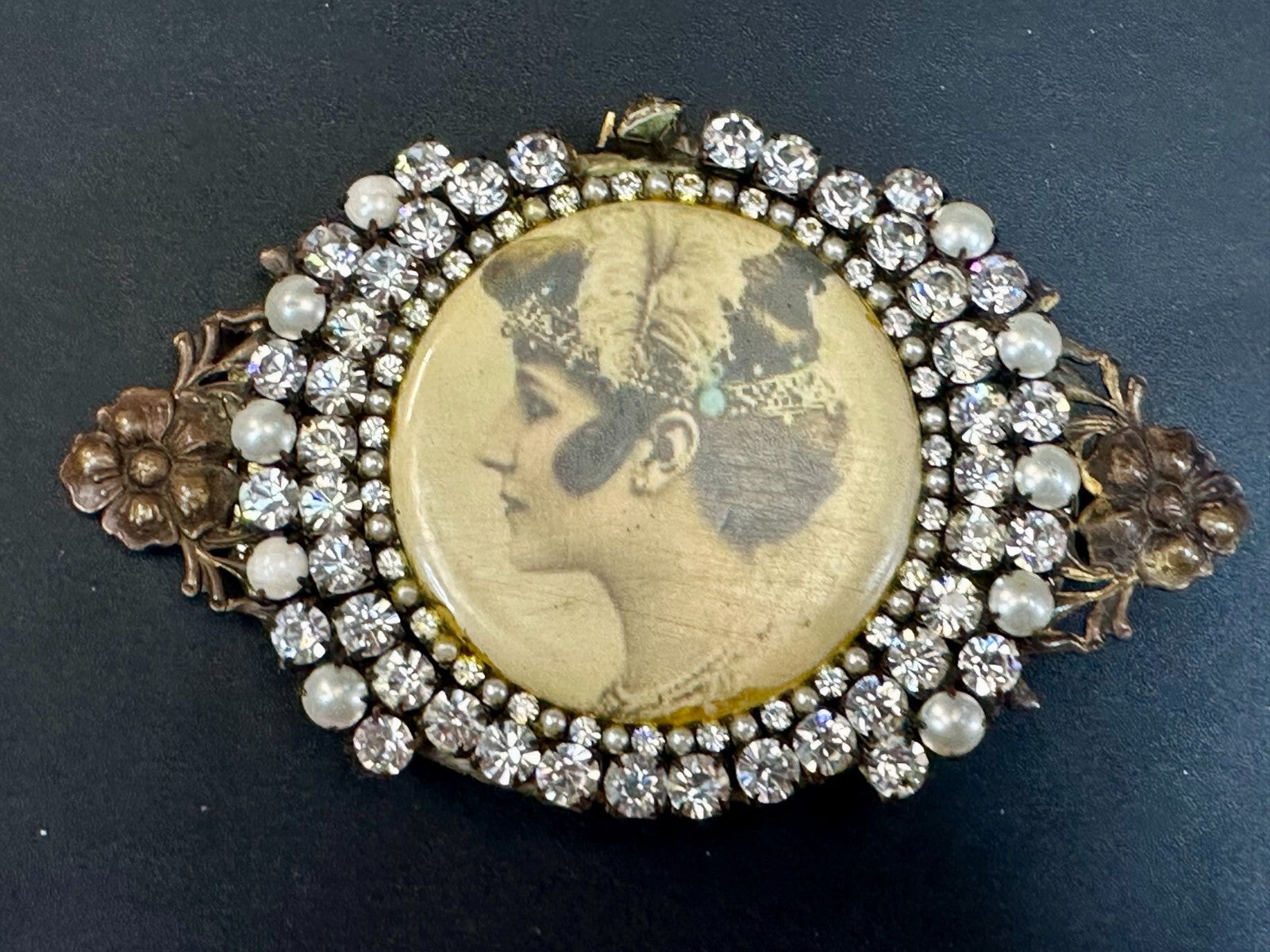 Victorian Woman Painting Cameo Vintage W Belt Buckle - Missing Rhinestone's