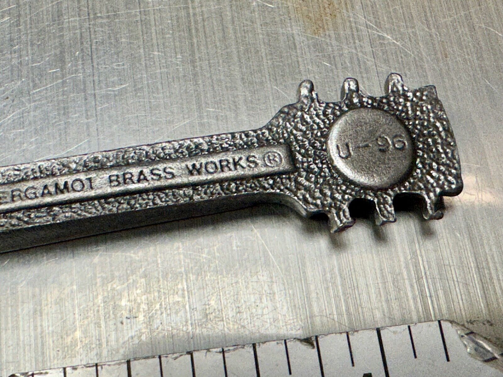 Vintage Chet Adkins Country Gentleman? Electric GUITAR U-96 Bergamot belt buckle