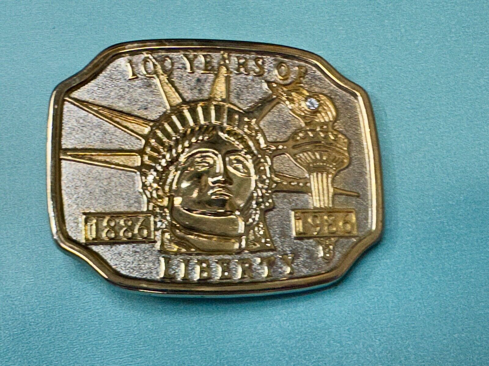 100 Years of Liberty  NYC statue of Lady Liberty two tone Souvenir belt buckle