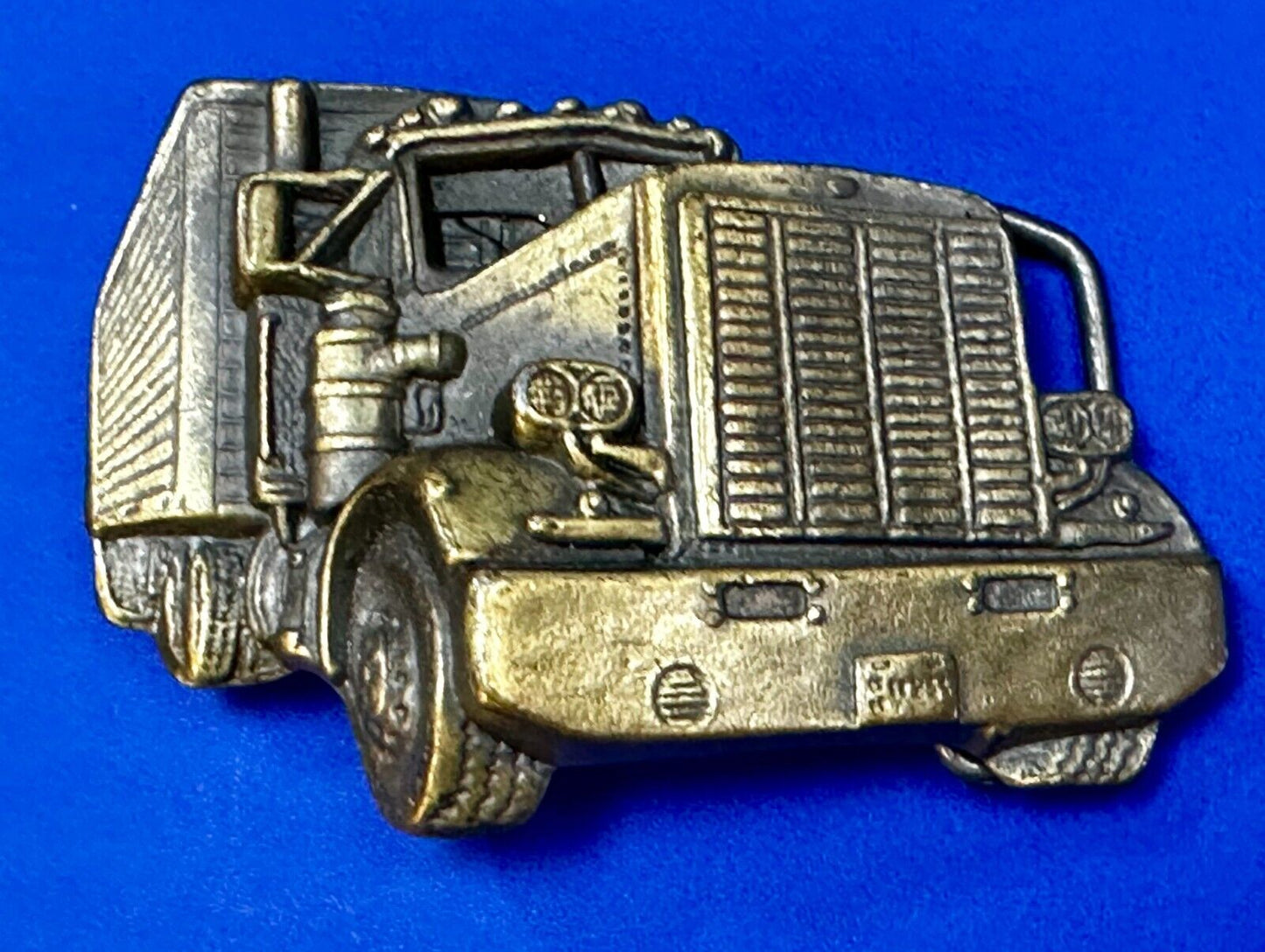 18 Wheeler Semi Truck Trucker Trucking Driver Cutout Vintage Belt Buckle #3250