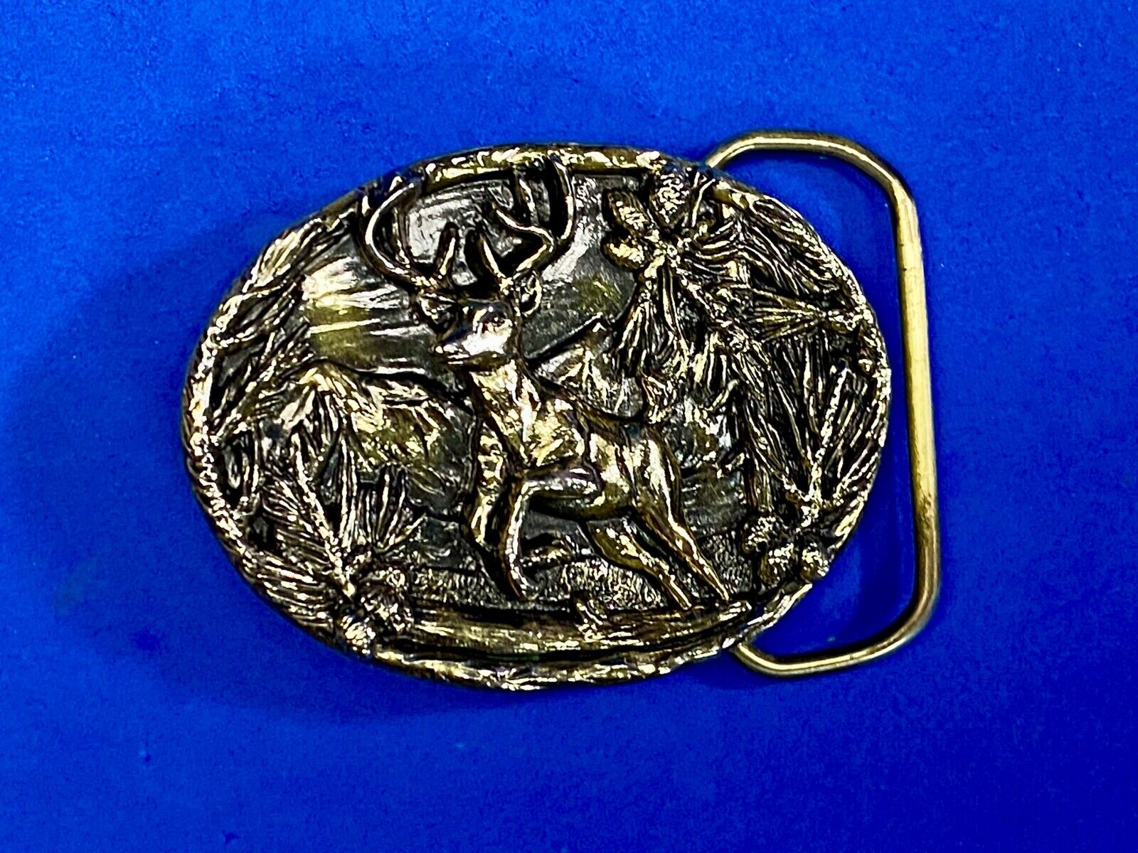 Vintage 1986 Running Buck Doe Or Deer In Nature With Large Antlers Belt Buckle