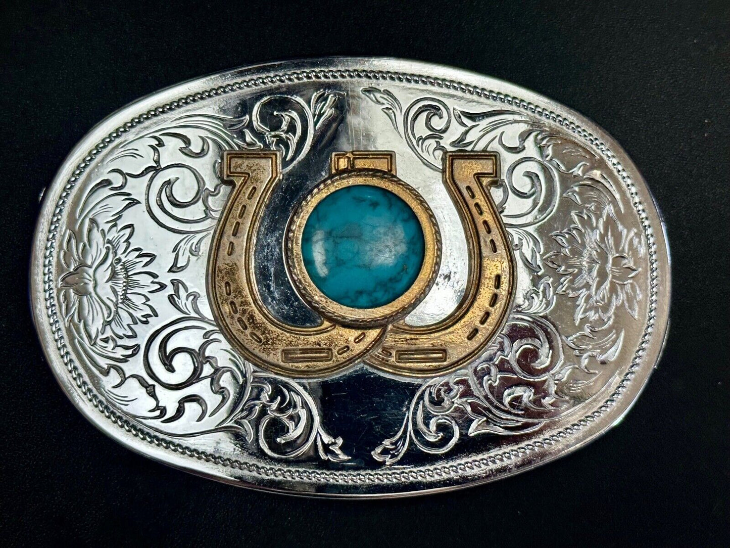Turquoise centerpiece in  lucky horseshoe - two tone reflective belt buckle
