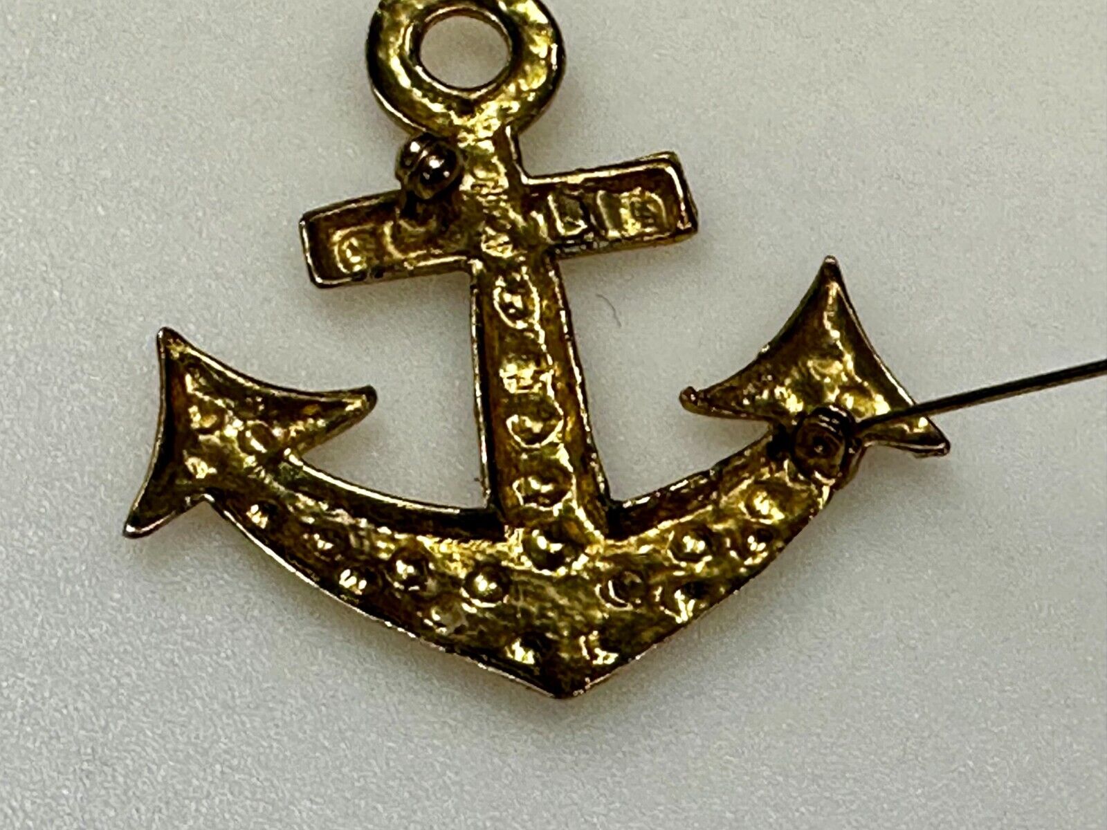 Anchor Ship Sailor Nautical Ocean Open Seas Gold Tone Vintage Brooch Pin