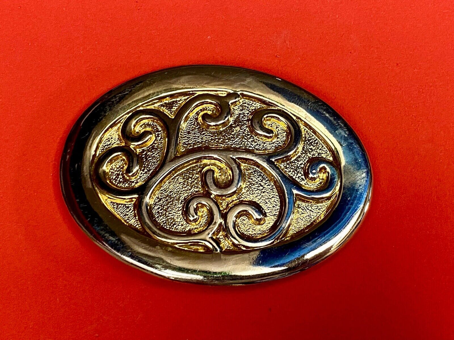 Unique Gold Tone Motion East Flower Swirl Belt Scarf Clip Slide Buckle 