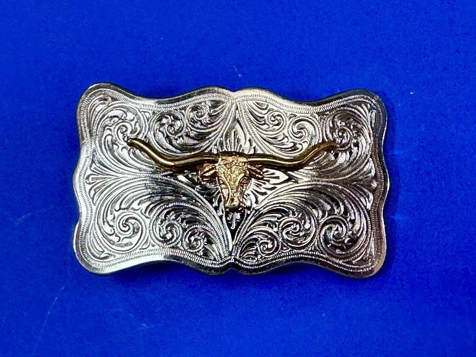 The Longhorn cow steer - cowboys cowgirls western two tone belt buckle