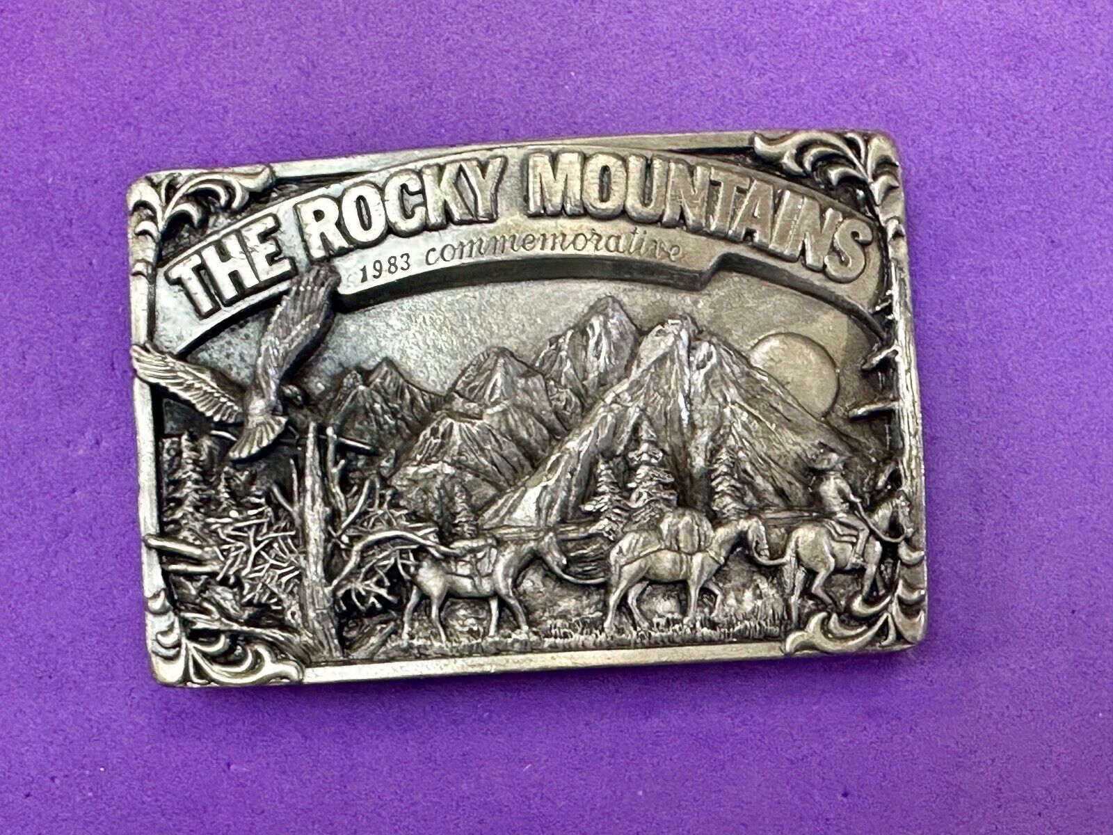THE ROCKY MOUNTAINS** COMMEMORATIVE BELT BUCKLE VINTAGE 1983 BELT BUCKLE