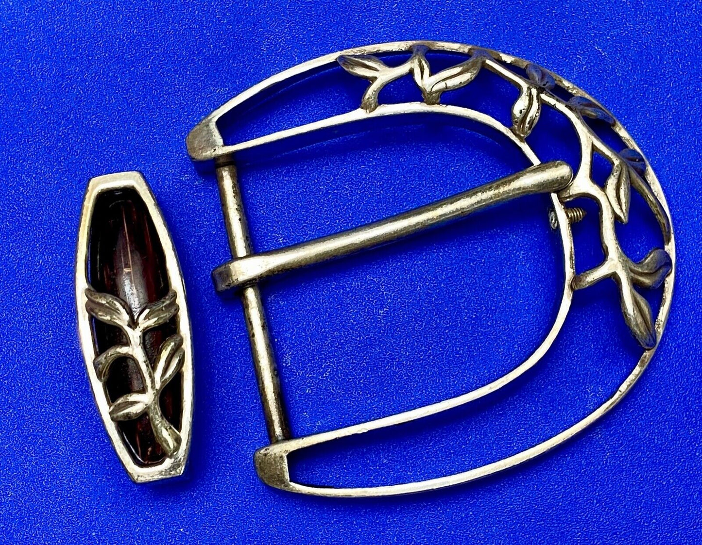 Two piece antique silver tone?  see through belt buckle