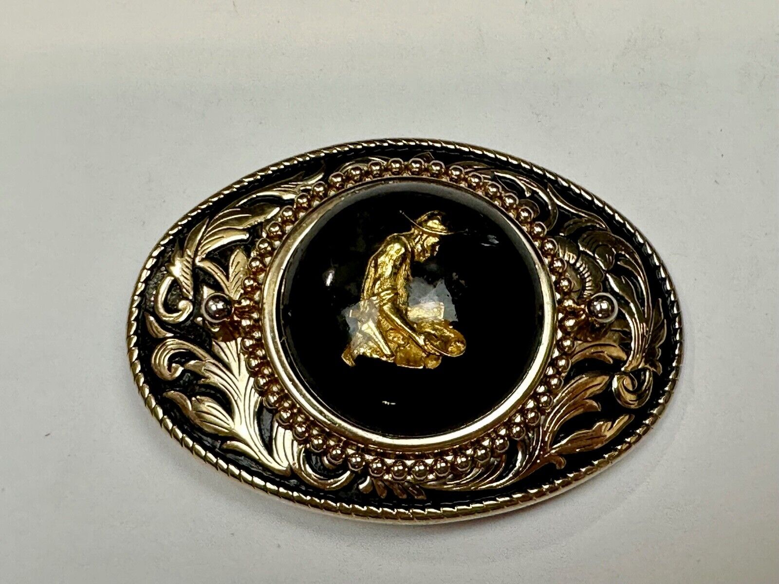 Artisan Gold Panning Beautiful centerpiece in Vintage western Belt Buckle