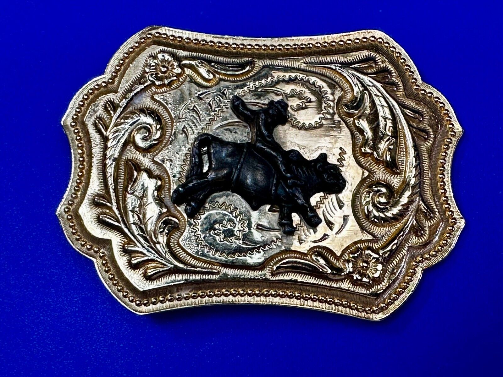 Vintage Cowboy Saddle Bronc western two tone flower swirl belt buckle