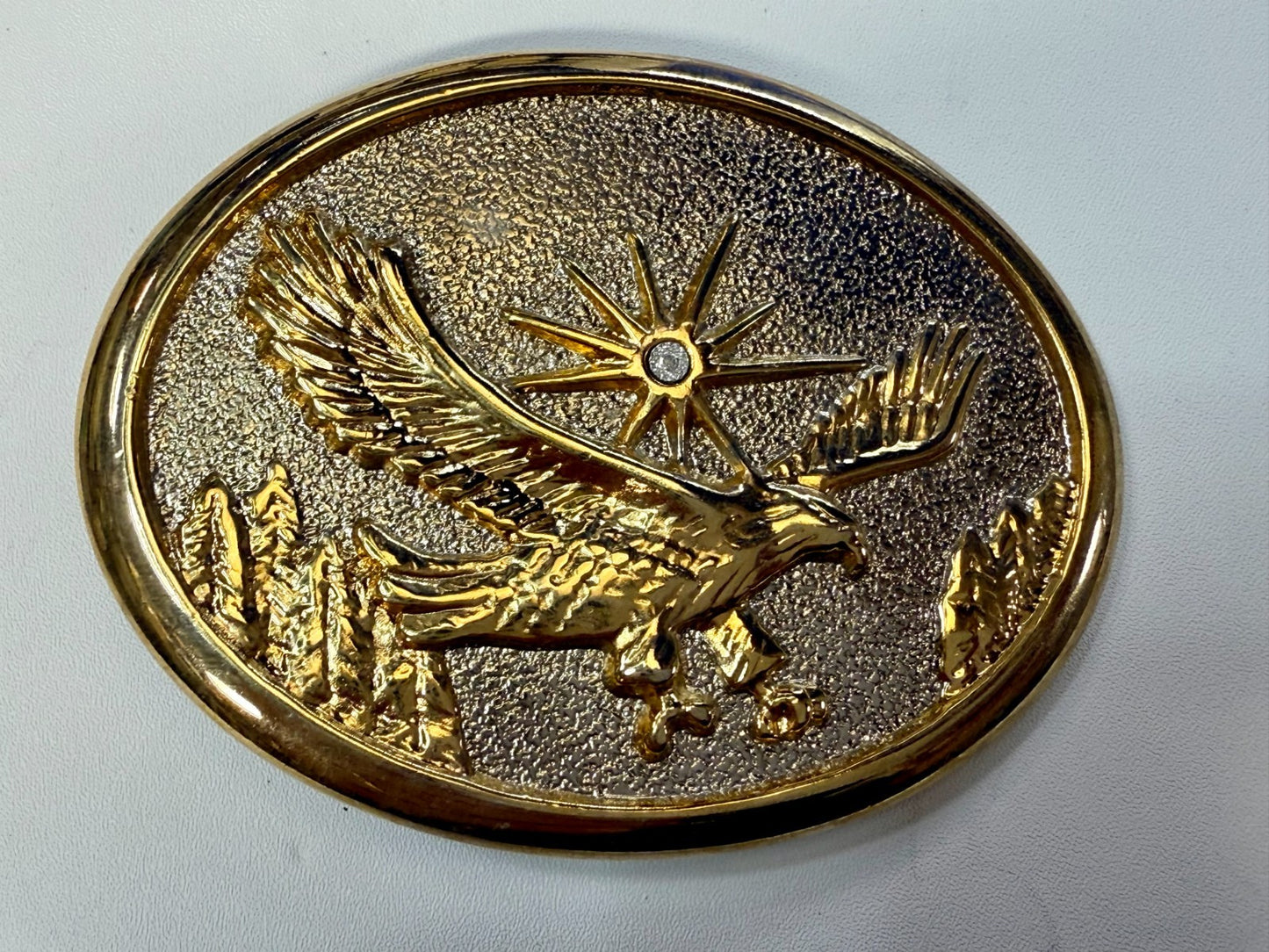 American Bald Eagle Flying Hunting with Patriotic Starburst Vintage Belt Buckle