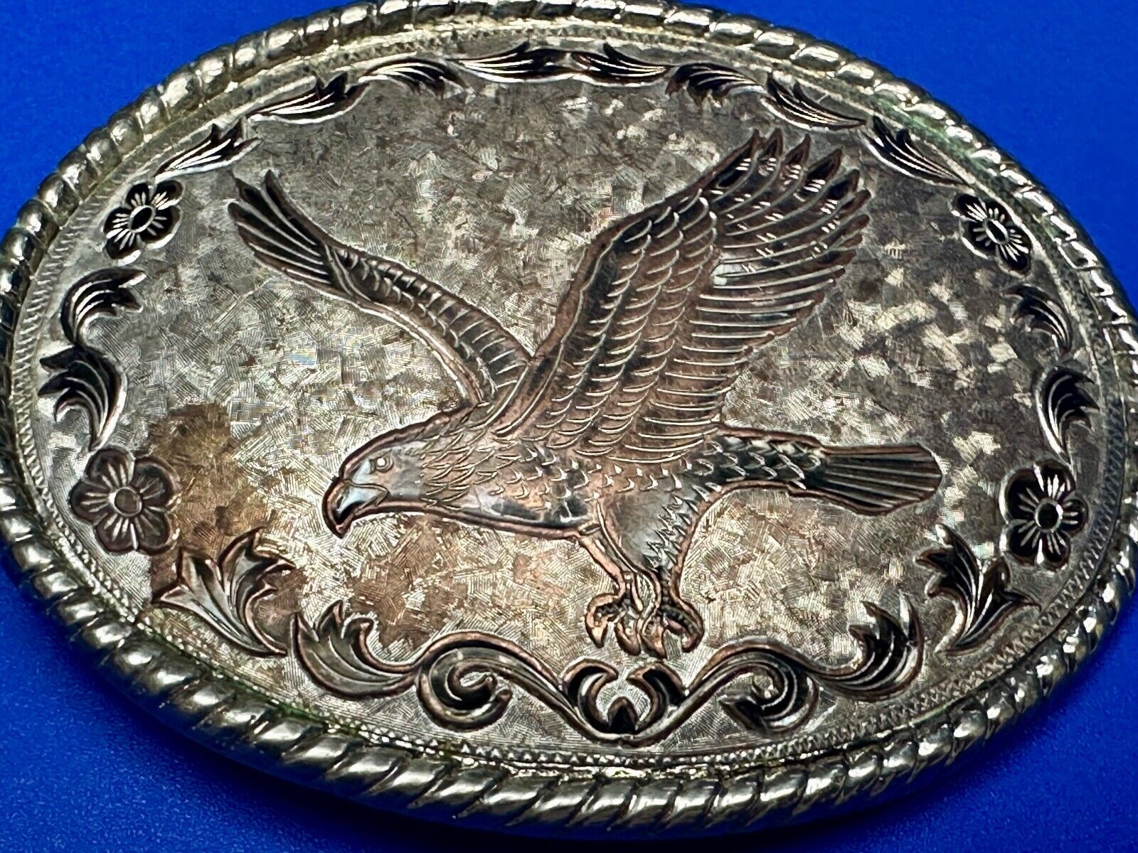 Vintage Etched Patriotic American Eagle Mixed Metal Belt Buckle "W" USA 80s