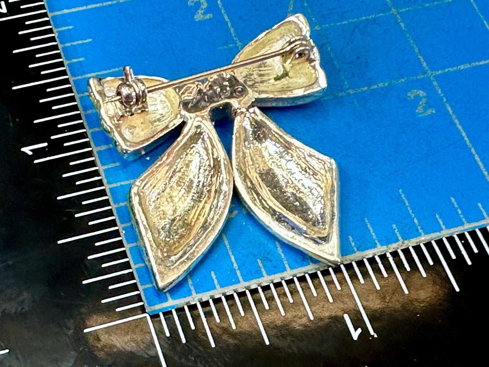 AAI Signed Vintage Brooch Pin 1.5” Bow Crystal Rhinestones Silver Tone