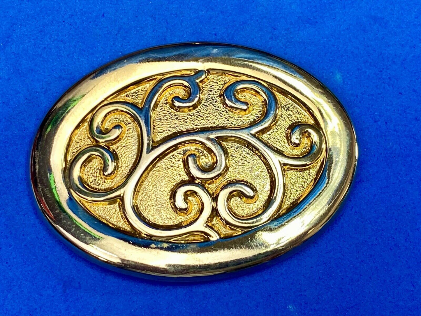 Unique Gold Tone Motion East Flower Swirl Belt Scarf Clip Slide Buckle 