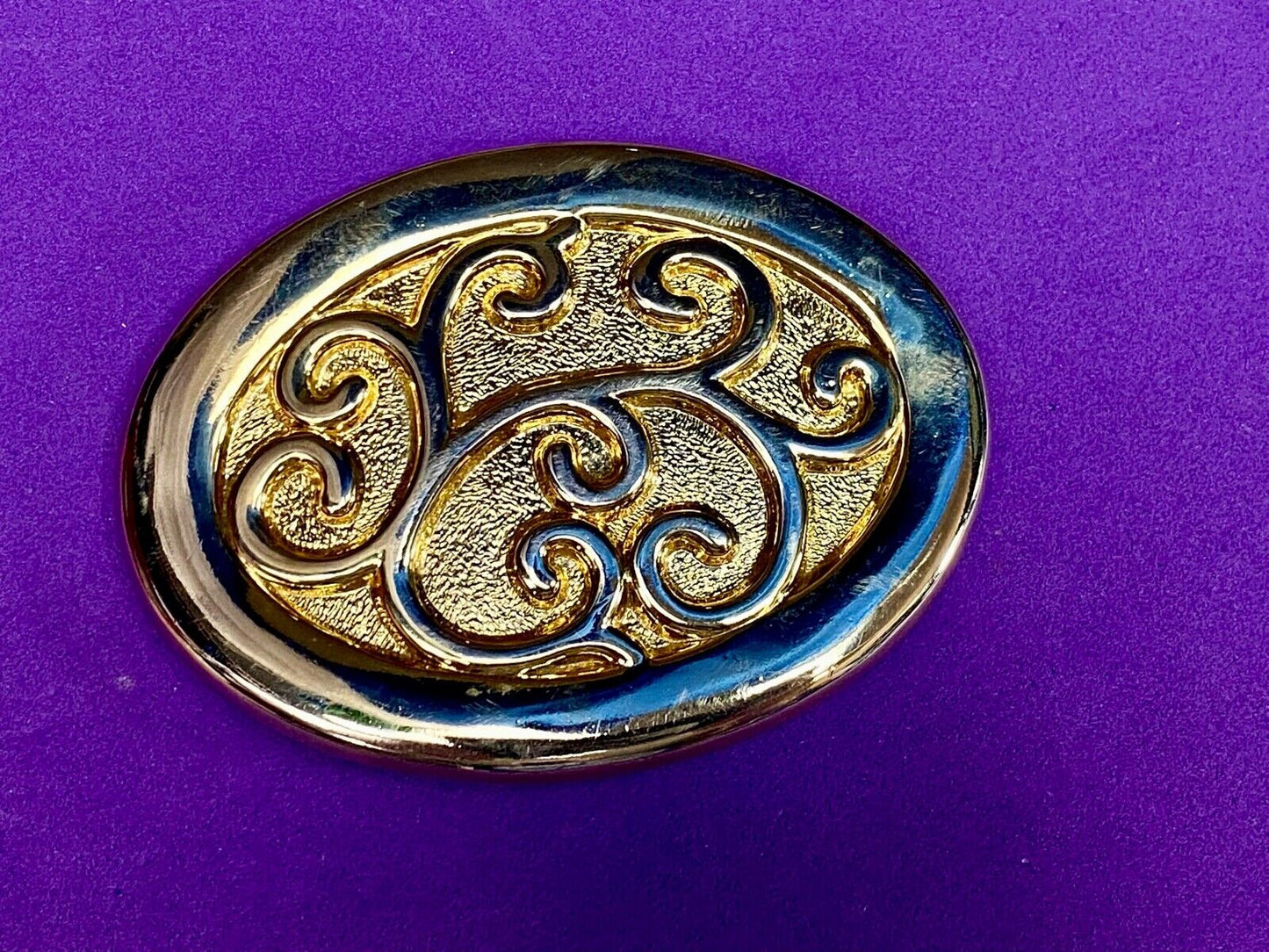 Unique Gold Tone Motion East Flower Swirl Belt Scarf Clip Slide Buckle 