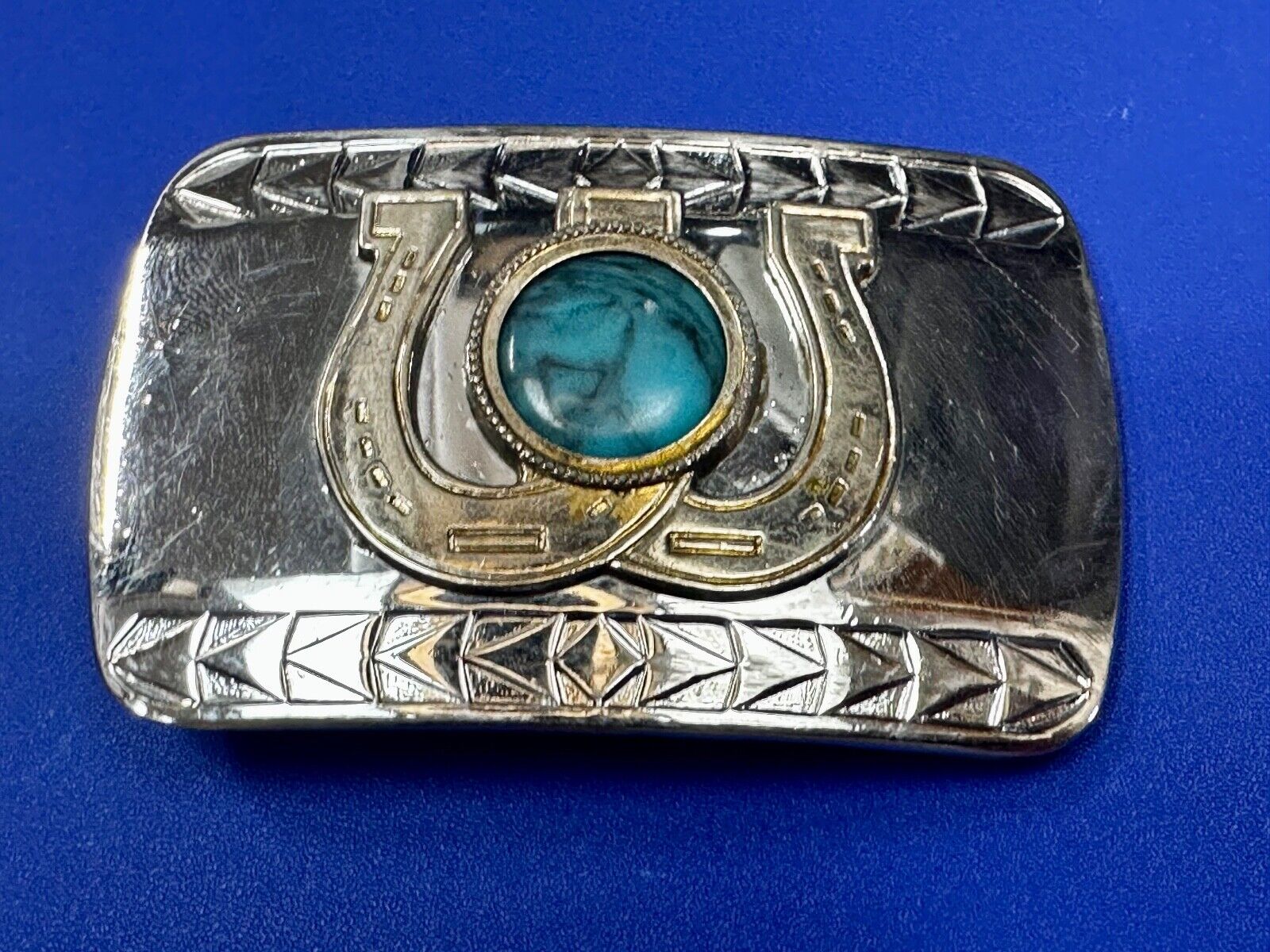 Turquoise Stone centerpiece Western Belt Buckle w/Lucky Dual Horseshoe Surround
