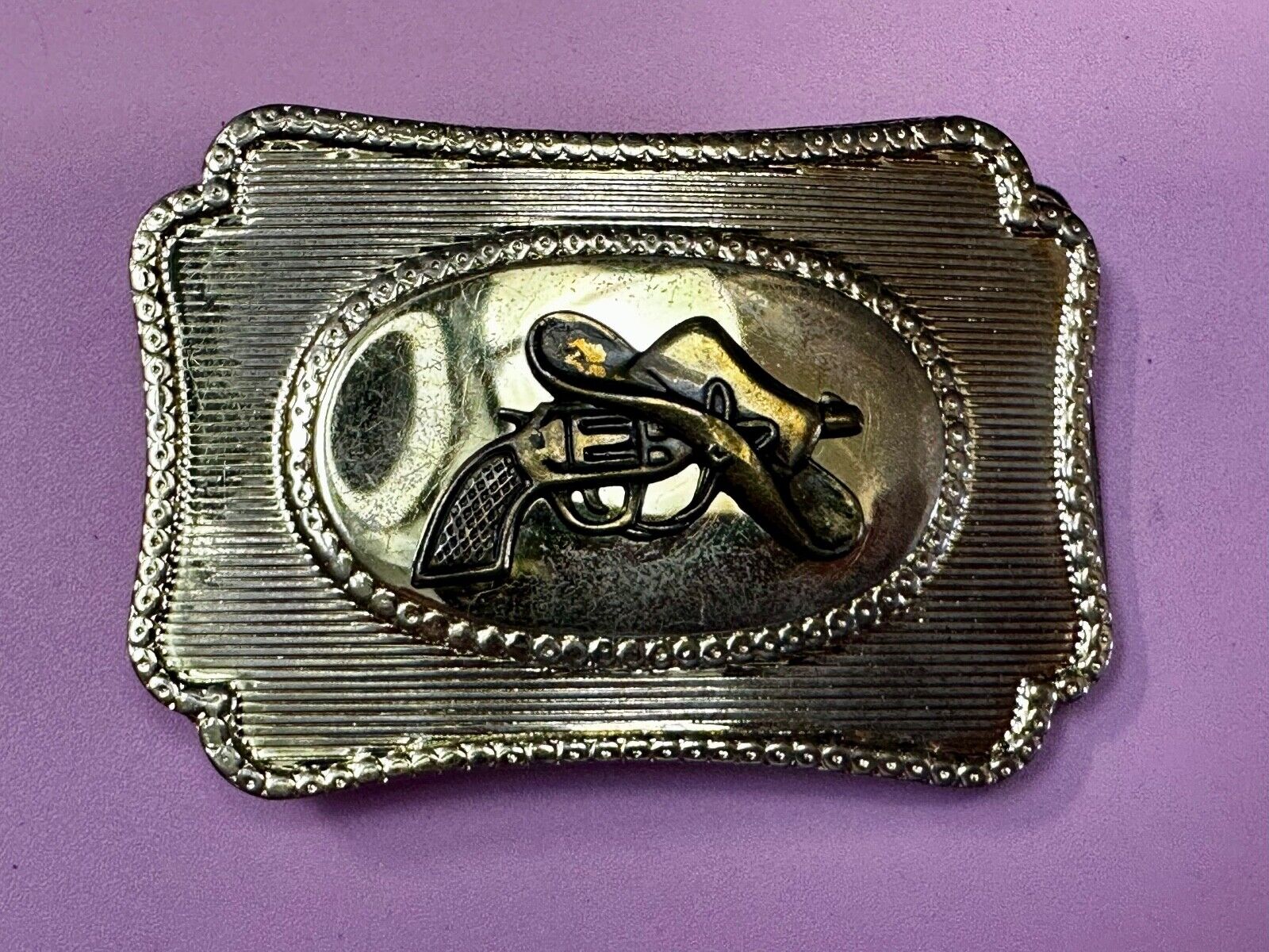 Vintage Cowboy Hat & Revolver Pistol Western Belt Buckle 6 Shooter Gun Buckle