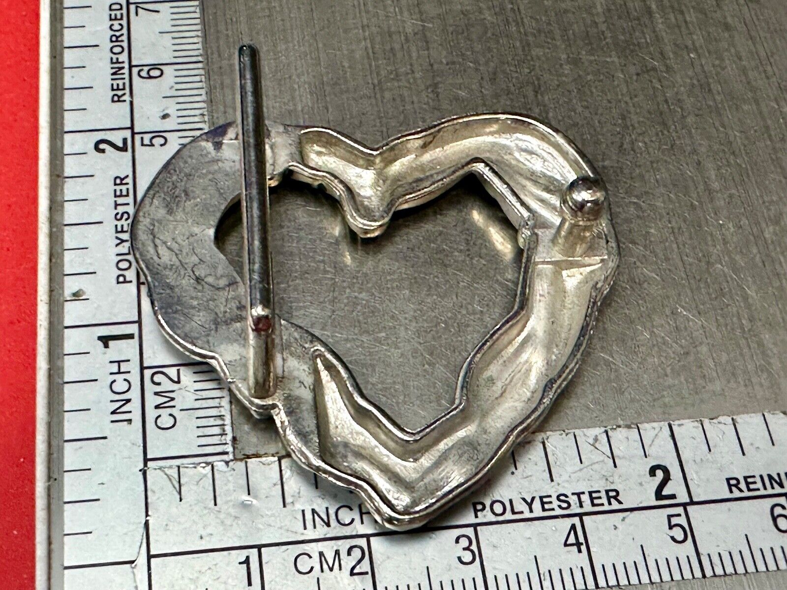 Adorable Twisted HEART - rope wire pattern small 2" wide cutout belt buckle