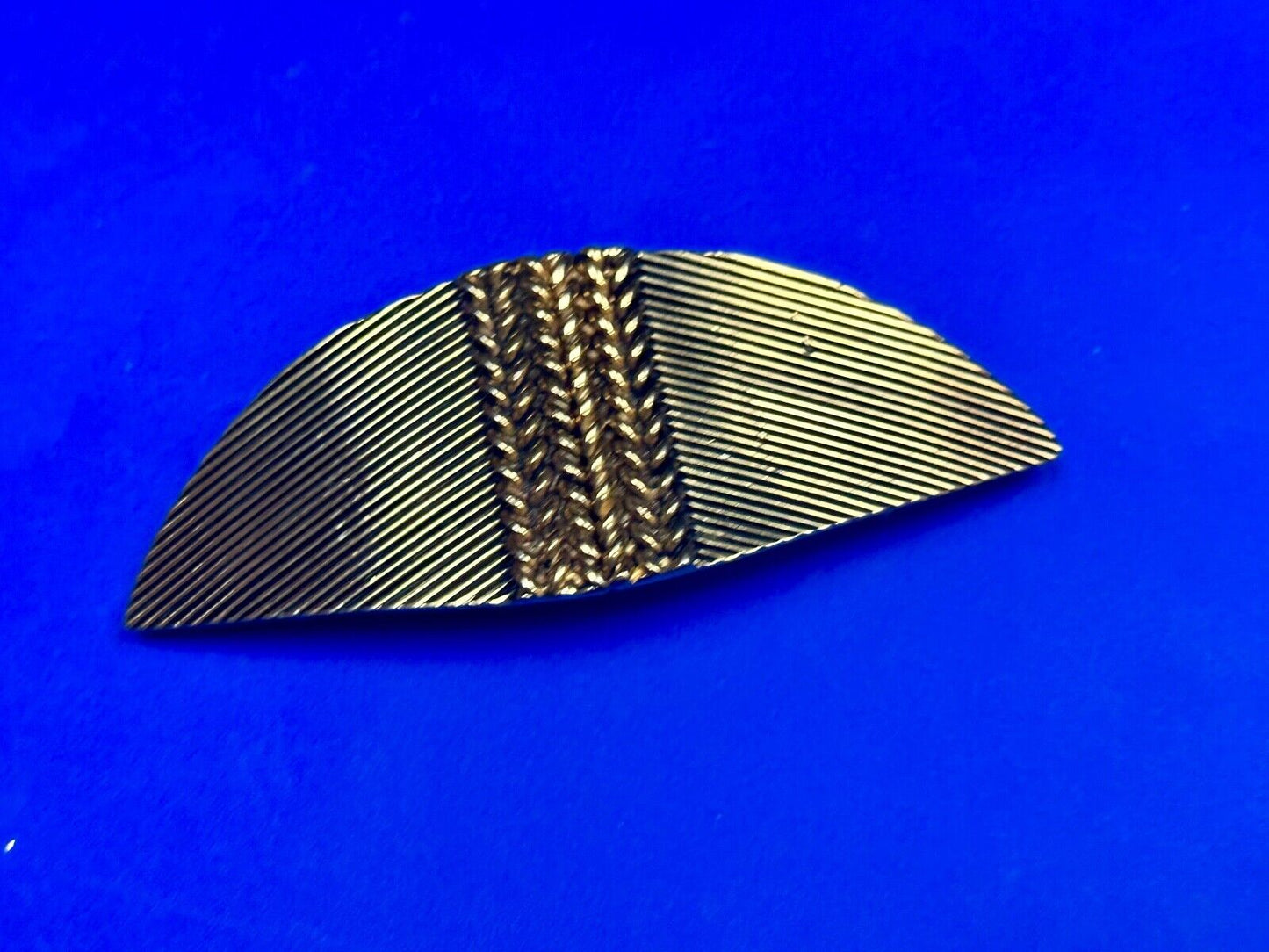 Two piece Leaf Theme Interlocking gold color belt buckle by Accessocraft NYC