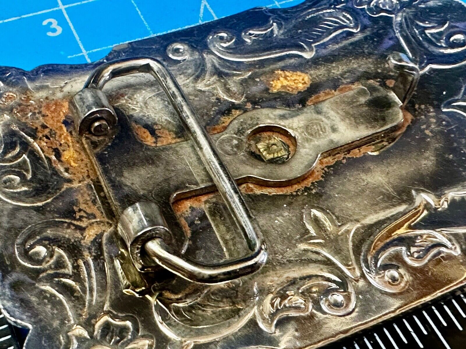 Vintage Horse Drawn Covered Wagon - two tone Belt Buckle with reflective surface