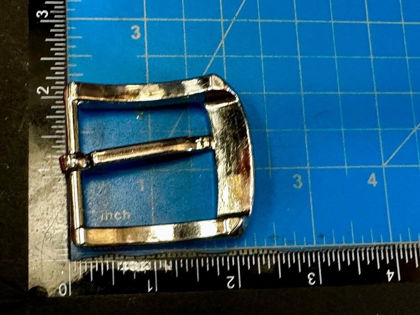 Ariat - Western silver tone ranger style replacement reflective 2"  belt buckle