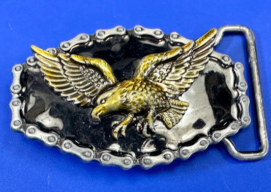 Bikers Patriotic American Eagle Flying Hunting Vtg. belt buckle w/ chain boarder