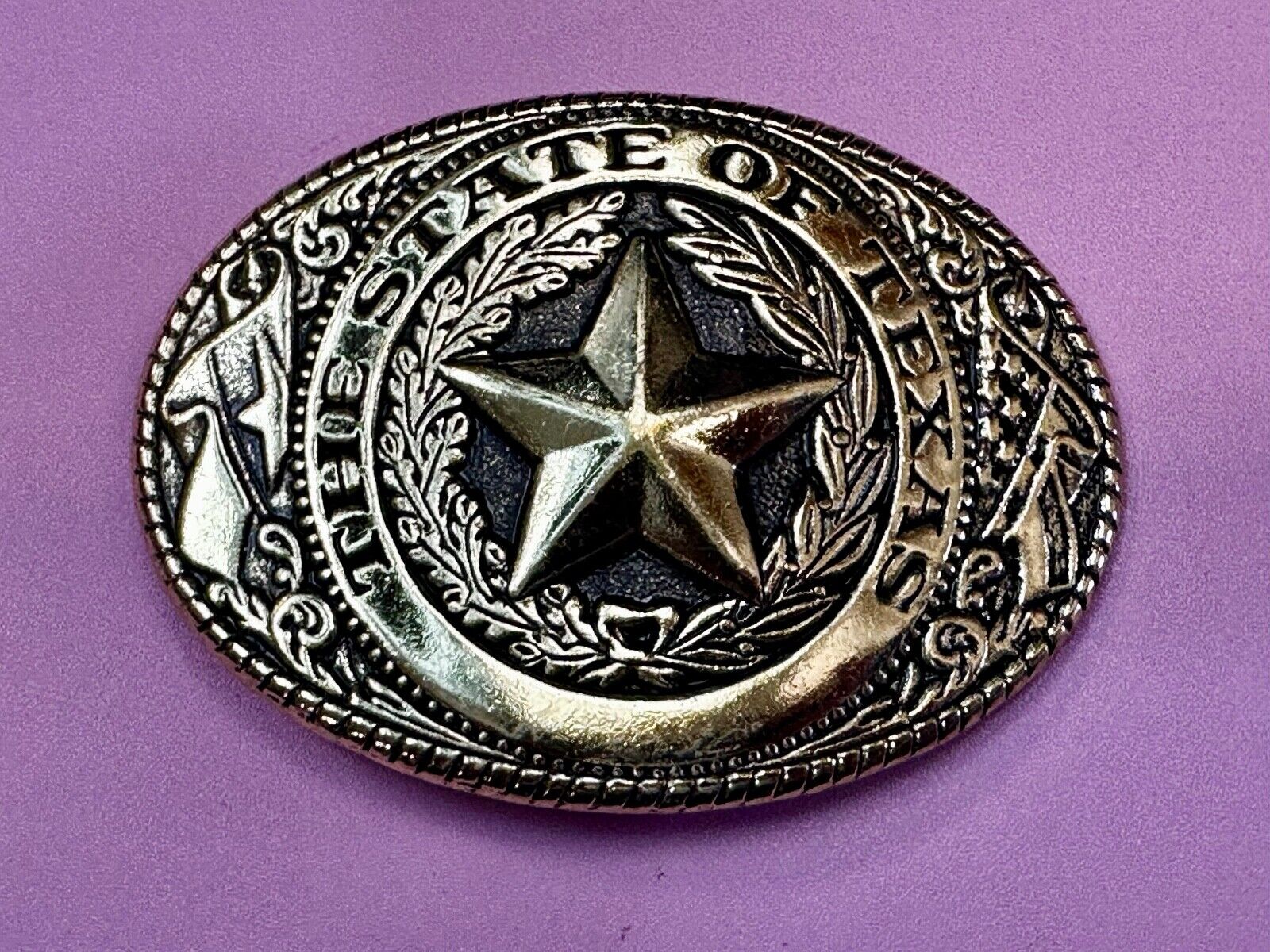 The Great State of Texas Star & Flag western USA made Gold & Black Belt Buckle