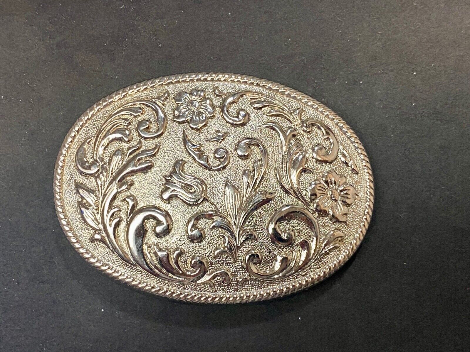 Beautiful Western Ornate design , Fancy! Floral flower Swirl 3.5" Belt Buckle 