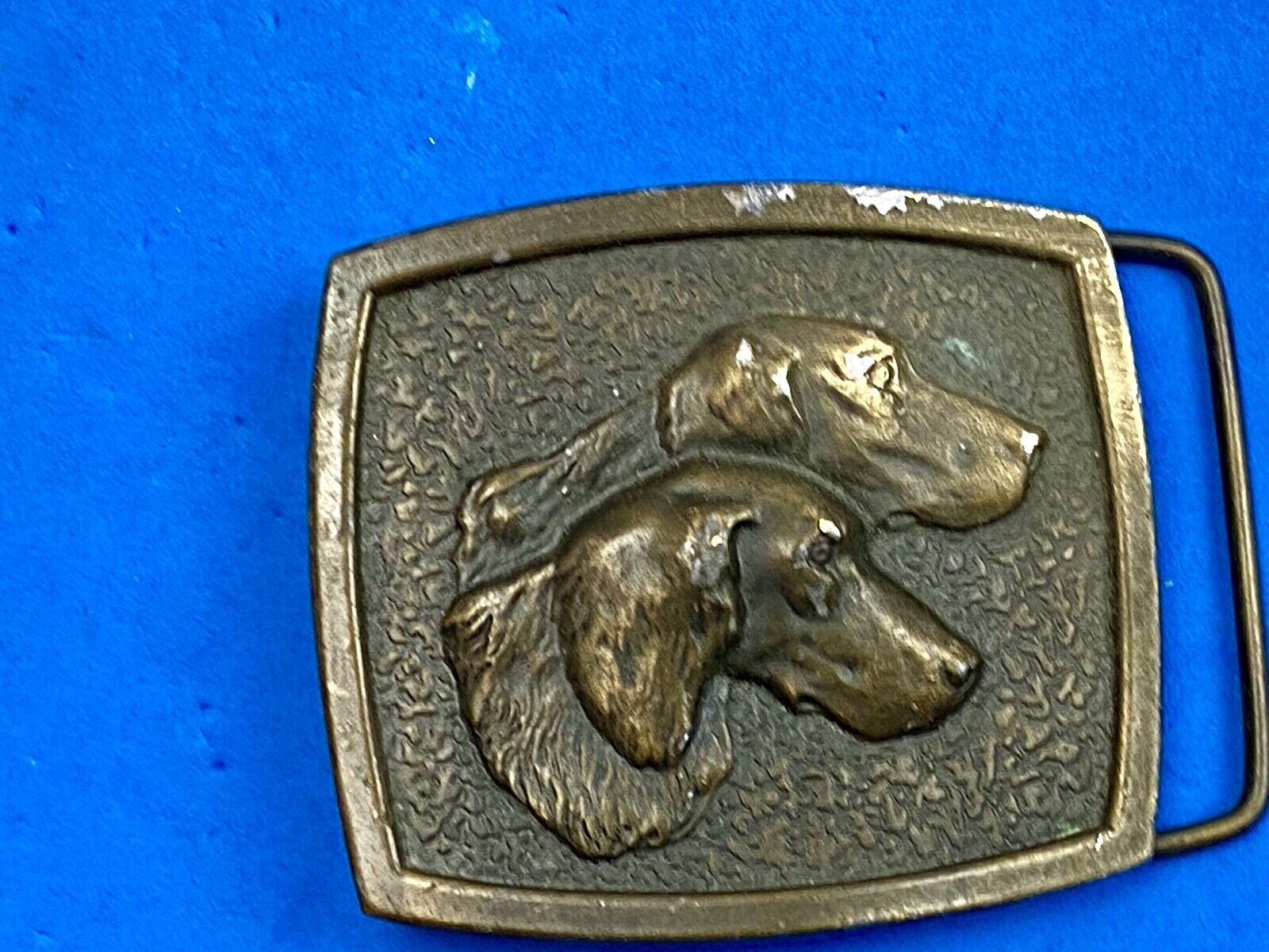 Two Dog's D&E Elkhorn Wisconsin  RARE!!  Vintage 1975 A-50 Bergamot  Belt Buckle