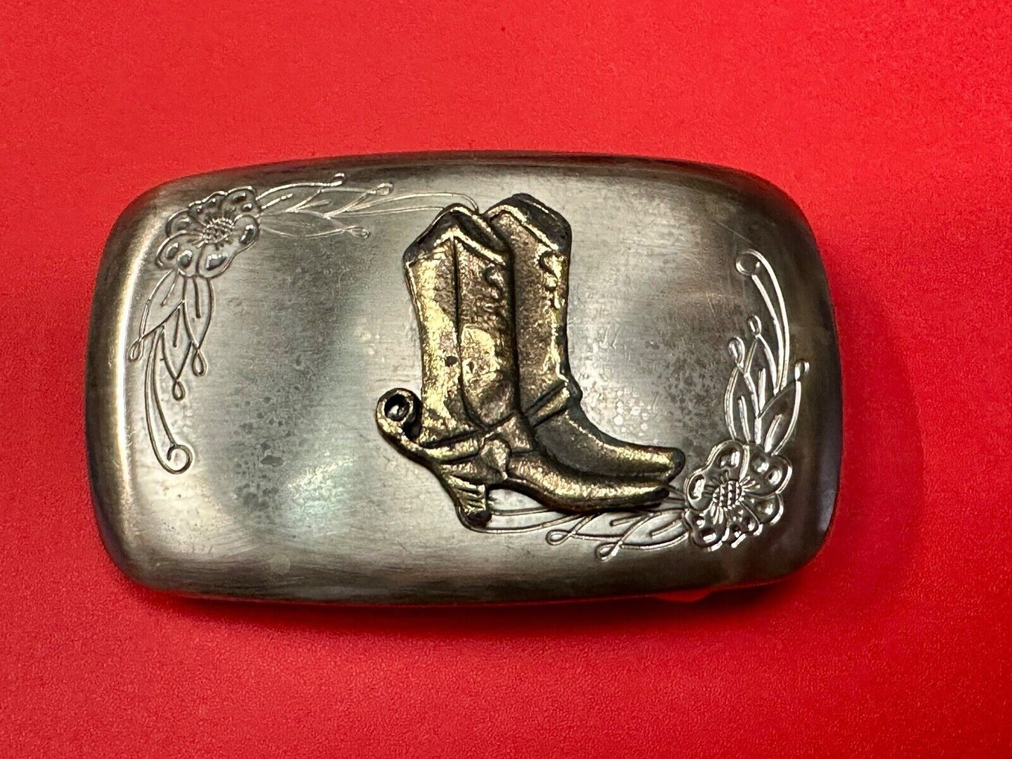 USA made Vintage Cowboy Boots - Western two tone belt buckle