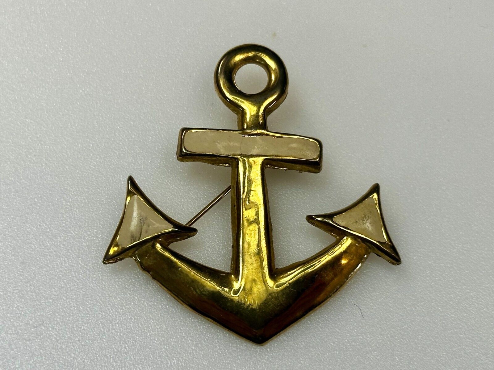 Anchor Ship Sailor Nautical Ocean Open Seas Gold Tone Vintage Brooch Pin