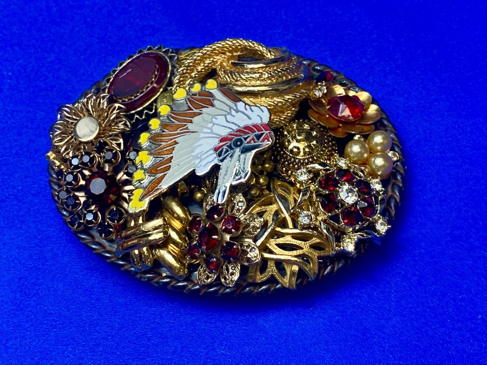 Beautiful steampunk mixed material rhinestone covered oval belt buckle