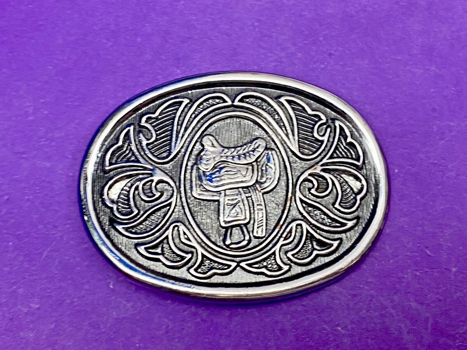 Vintage Avon Silver Tone Rodeo Cowboy Horse Saddle Western Belt Buckle (Q-2)