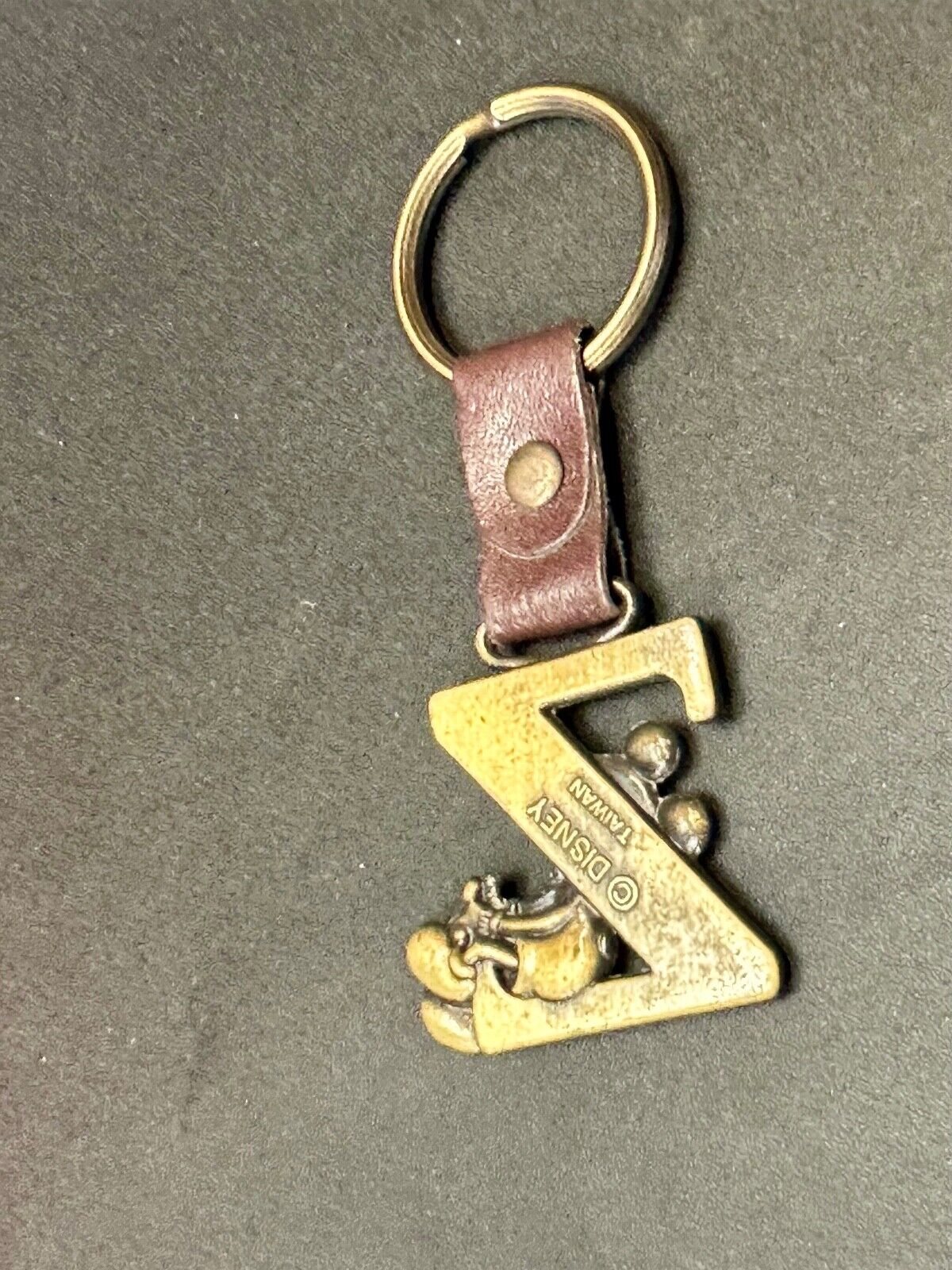 VINTAGE LETTER INITIAL Z MICKEY MOUSE DISNEY KEYCHAIN BRASS and LEATHER FOB