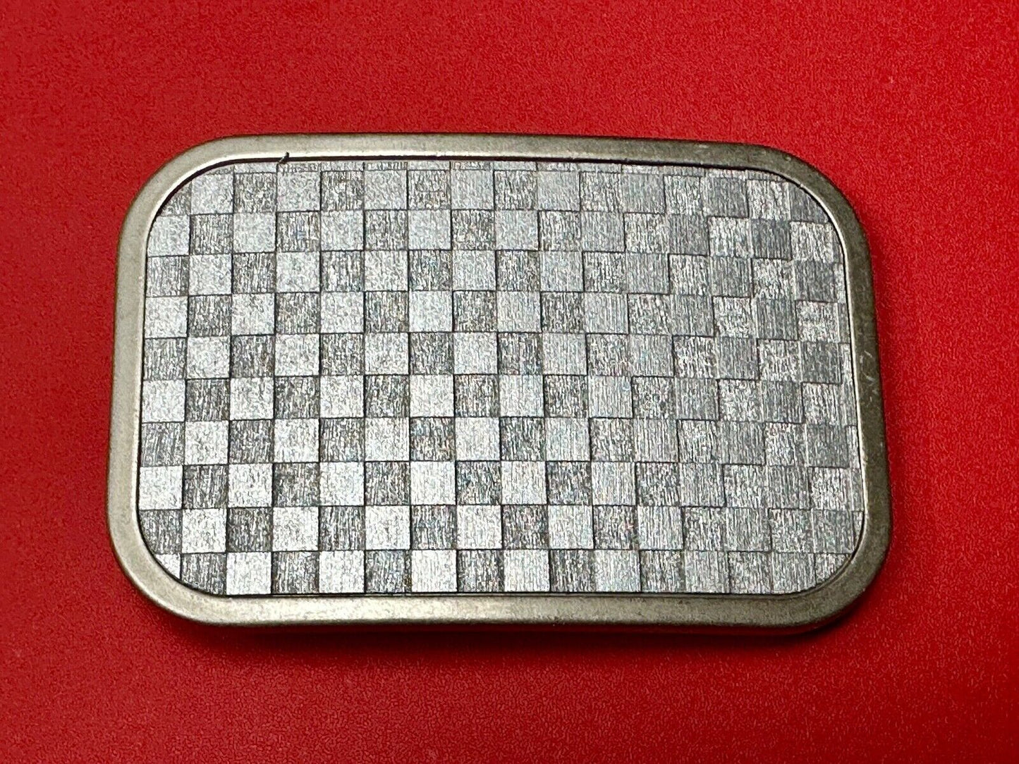 Tic Tac Toe grey WALLPAPER PATTERN  Buckle Down brand belt buckle in packaging