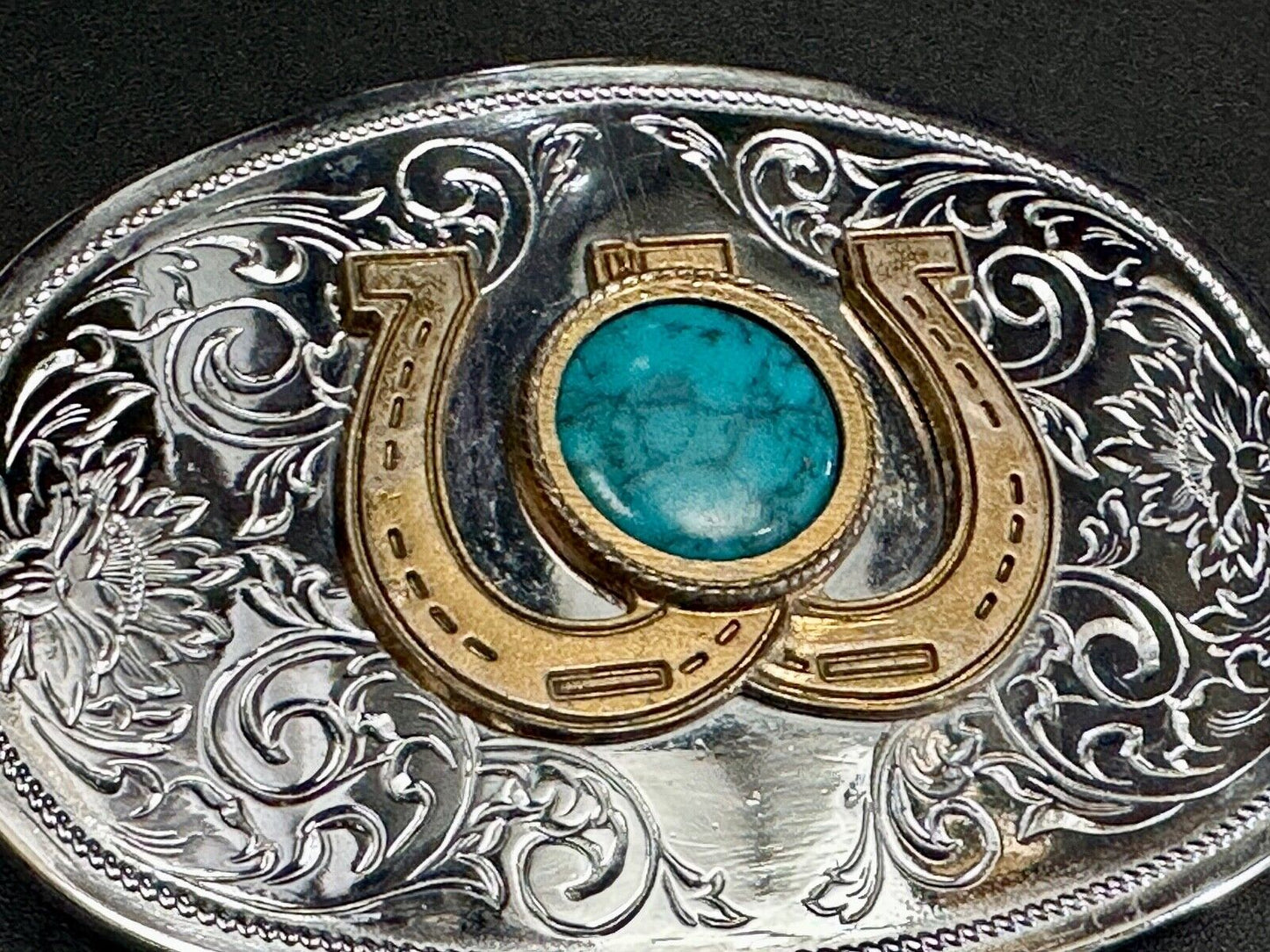 Turquoise centerpiece in  lucky horseshoe - two tone reflective belt buckle