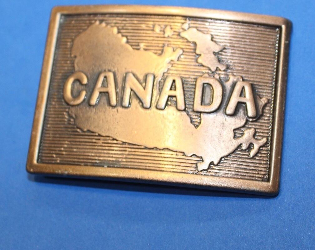  """"" CANADA***    SOUVENIR  BRASS TONE BELT BUCKLE