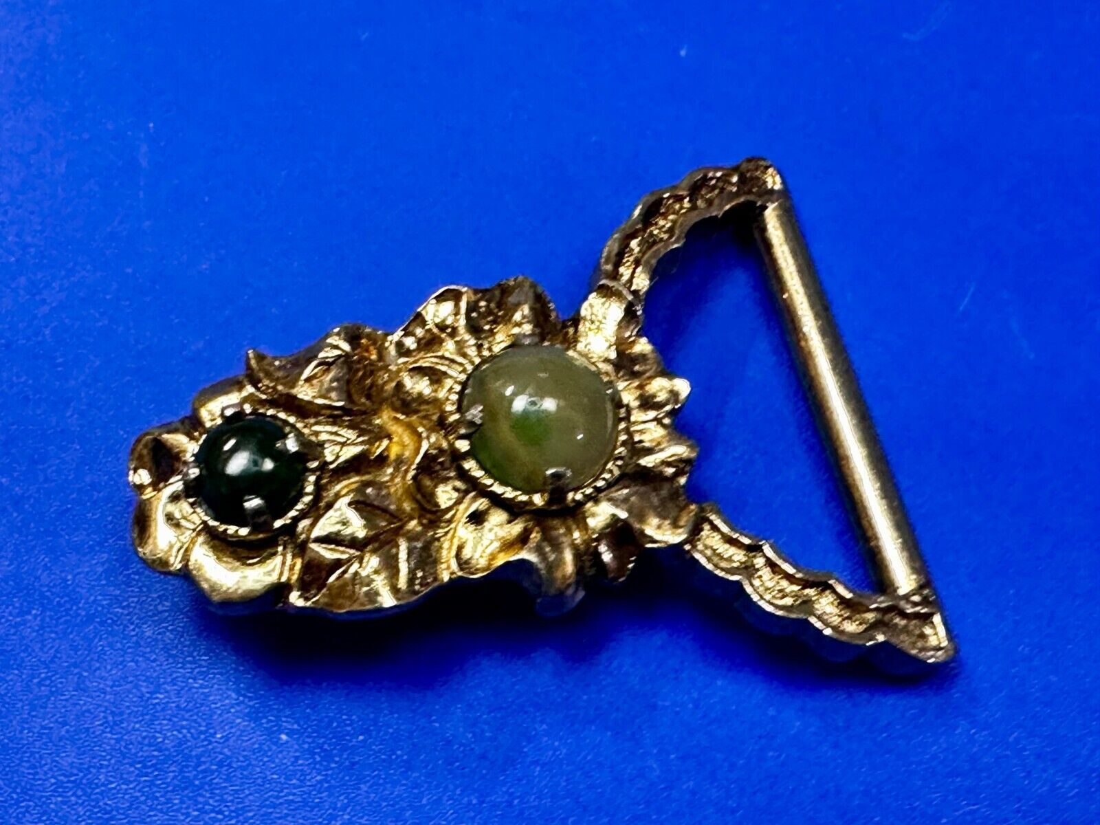 Victorian Style Green Jade? Cabochon Stone On Small Gold Tone Belt Buckle