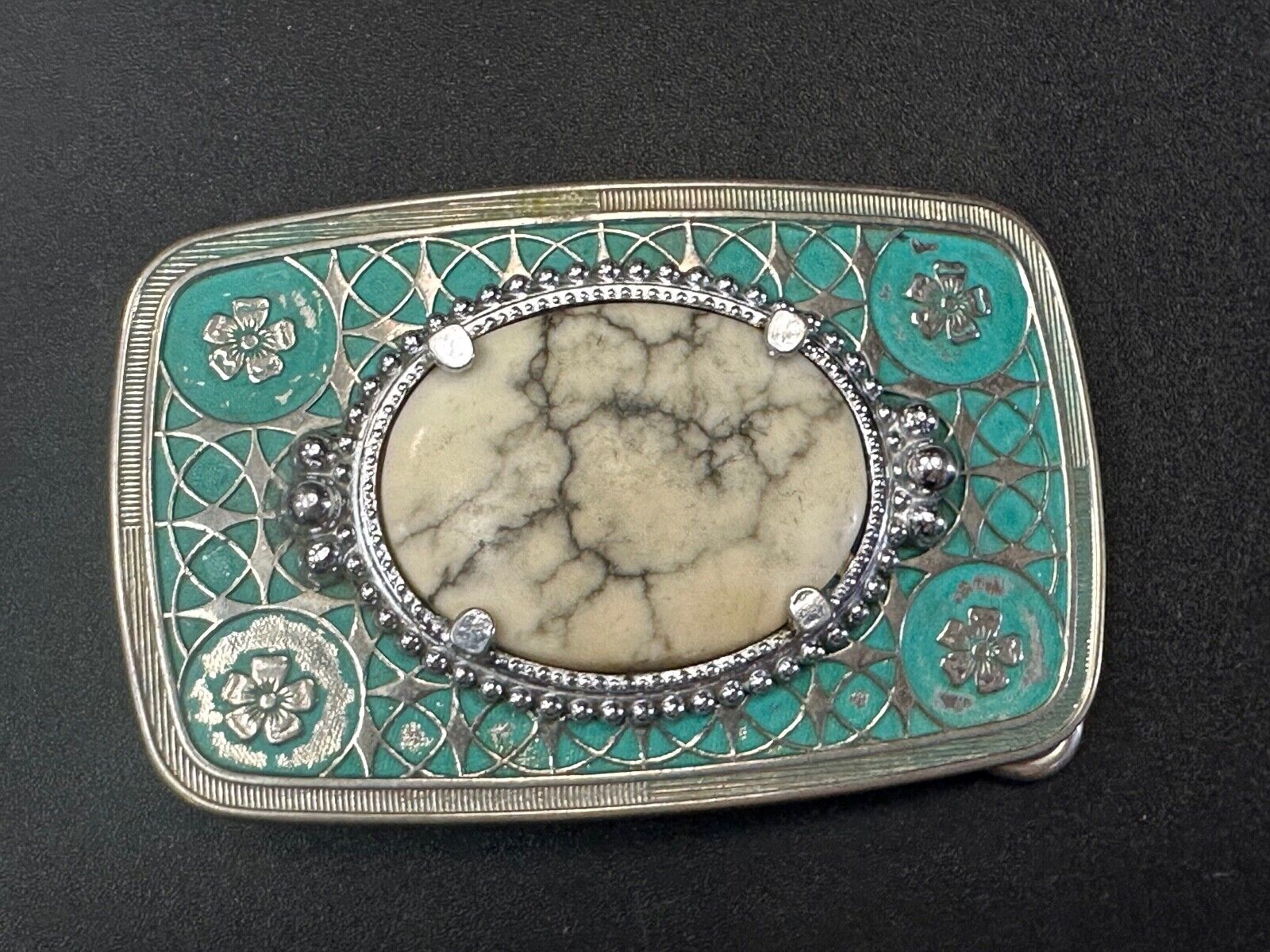 vintage Magnesite cabochon cab stone centerpiece on western belt buckle