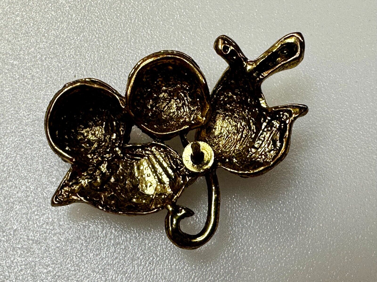 Two Cherries Cluster Fruits Vtg. Rhinestone Covered Figural Gold Tone Brooch Pin