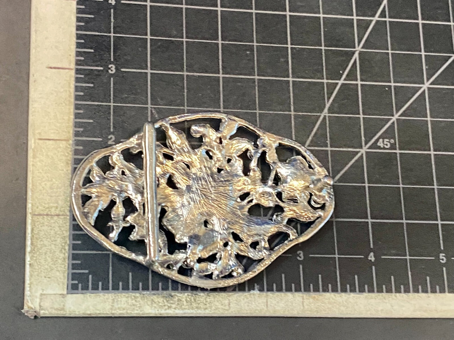 Vintage delicate See-Trough Rhinestone Accented Flower Floral Theme Belt Buckle