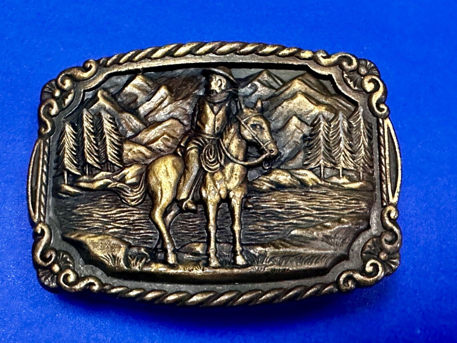 Tall In The Saddle Western Cowboy Leading Wagon Train Vintage ART Belt Buckle
