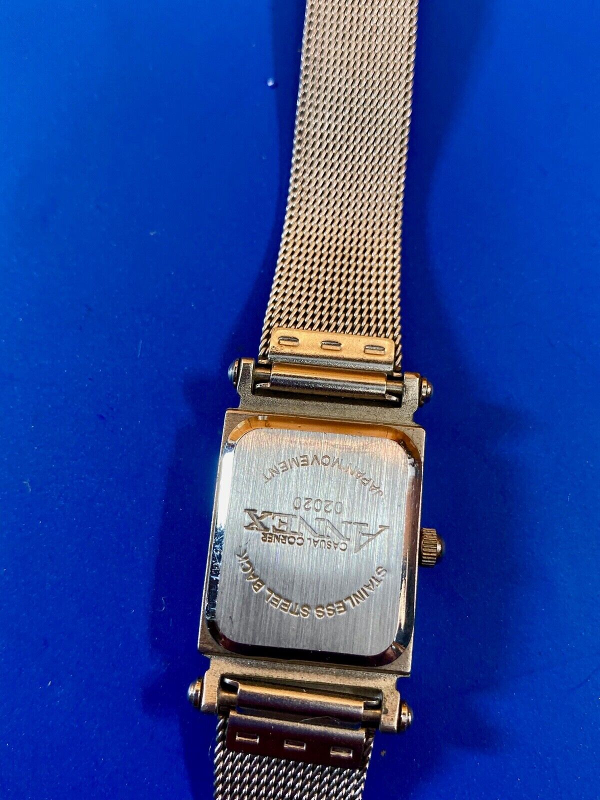 Annex Mesh Band Ladies Women's Watch Cracked Glass But Working Well! 