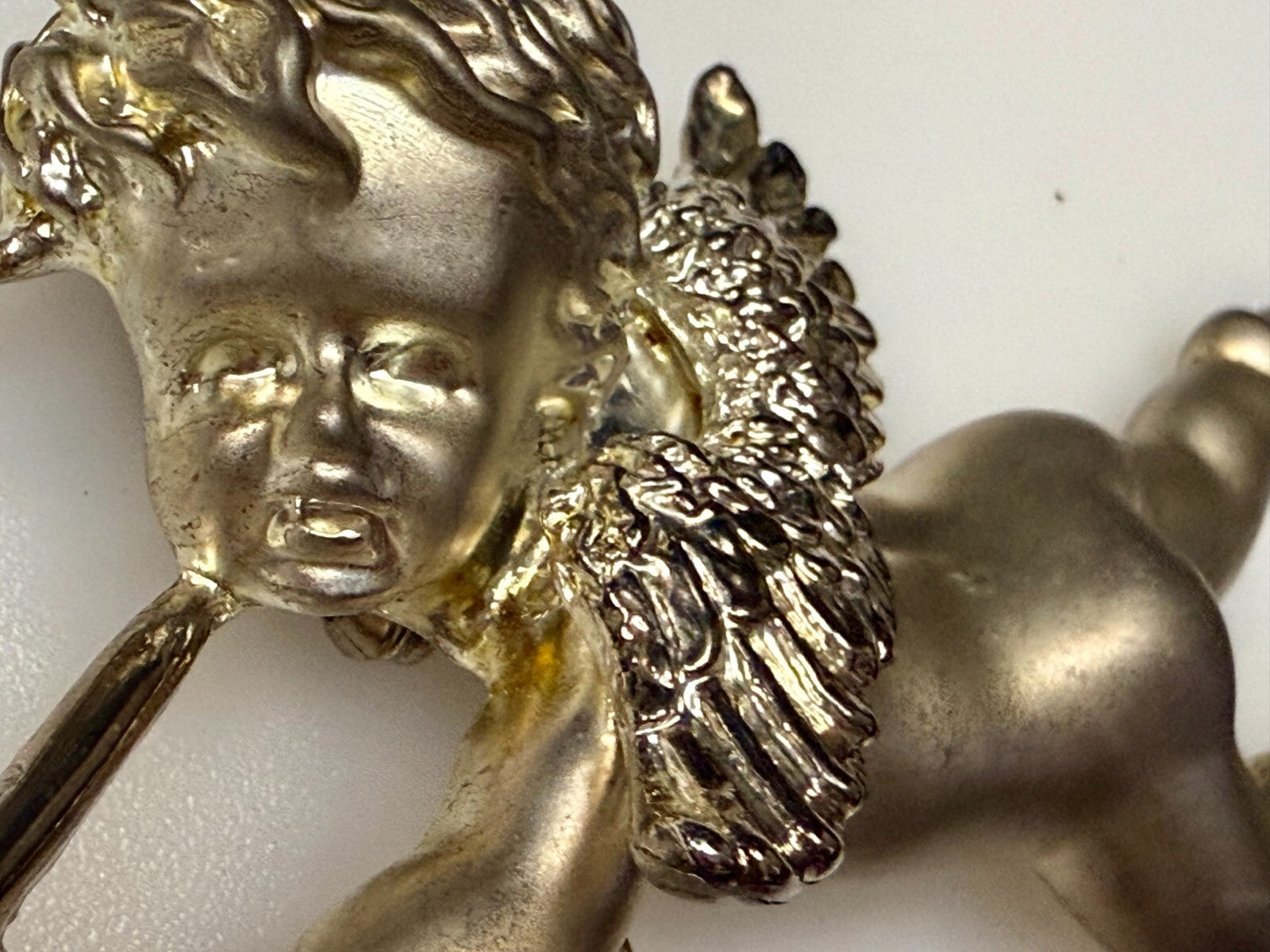 Angel Heart Cupid Bow & Arrow Christmas Holliday Vintage Gold Tone Brooch Pin